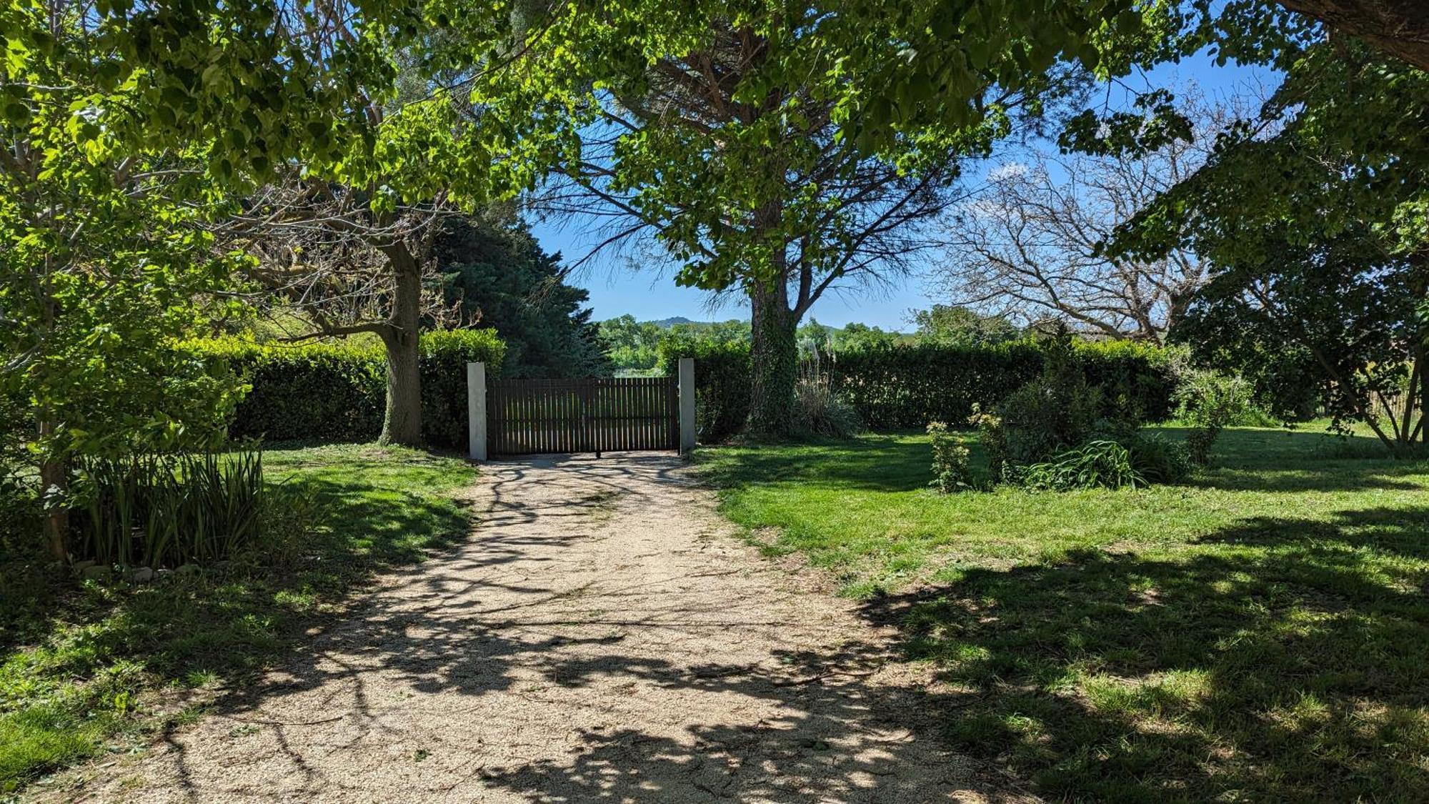 Rez-De-Jardin Independant Dans Ferme Maraichere Bio Avec Grand Jardin Privatif Clos Et Arbore Crest Buitenkant foto