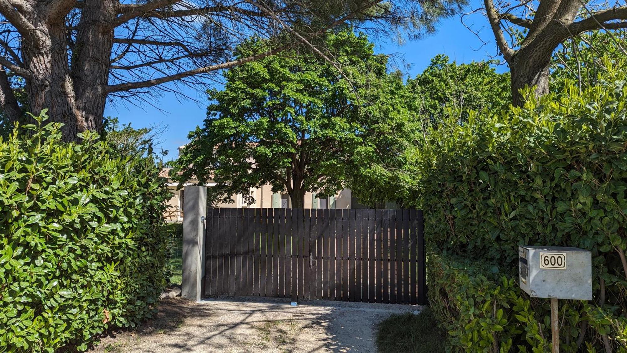 Rez-De-Jardin Independant Dans Ferme Maraichere Bio Avec Grand Jardin Privatif Clos Et Arbore Crest Buitenkant foto