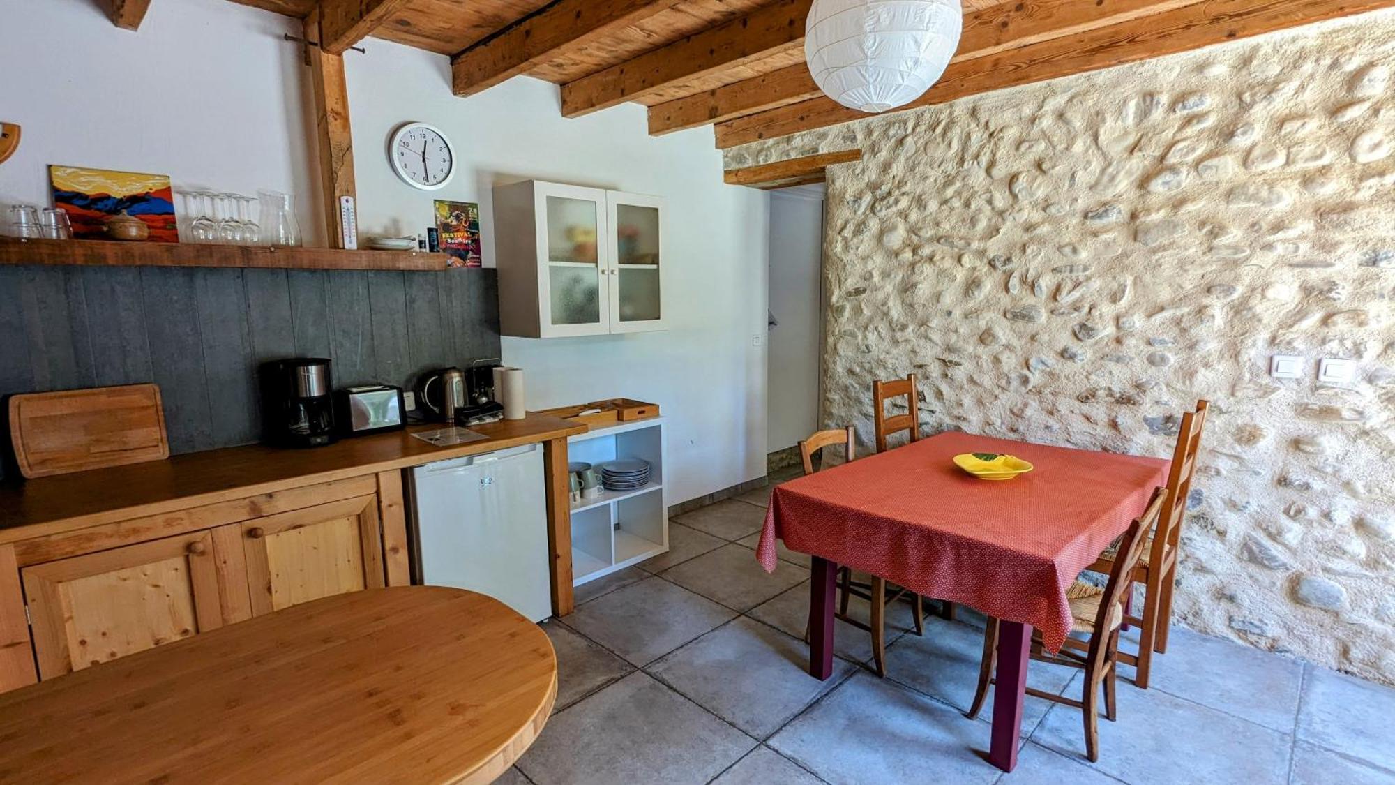Rez-De-Jardin Independant Dans Ferme Maraichere Bio Avec Grand Jardin Privatif Clos Et Arbore Crest Buitenkant foto